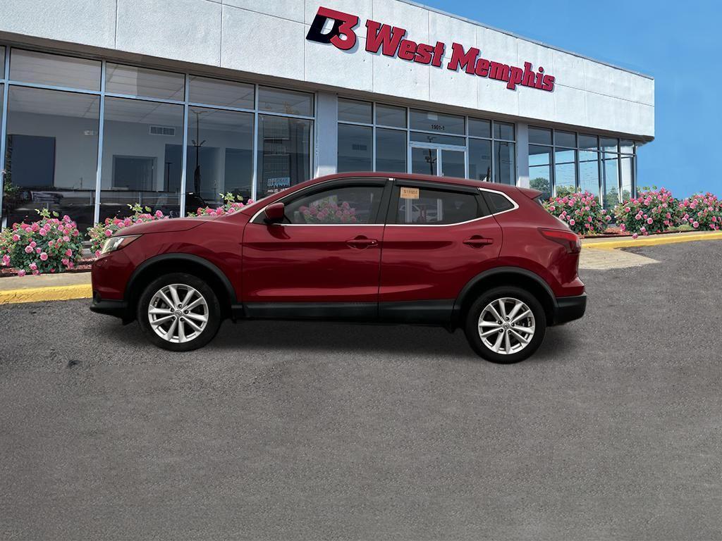 used 2018 Nissan Rogue Sport car, priced at $13,163