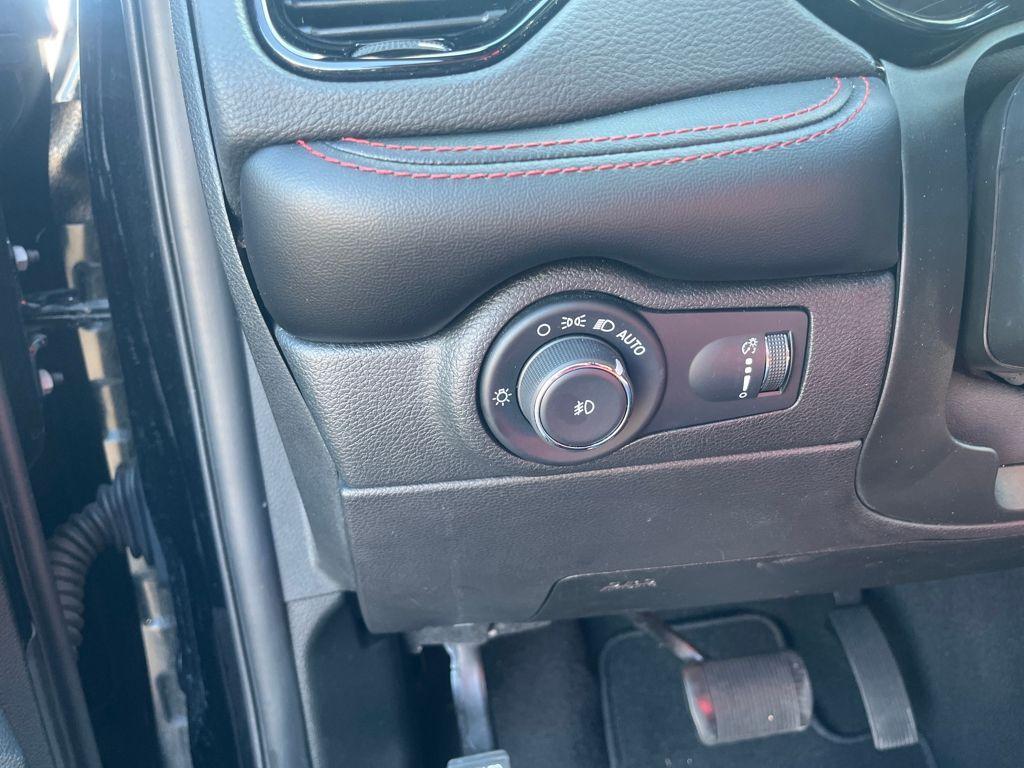 used 2023 Dodge Durango car, priced at $28,012