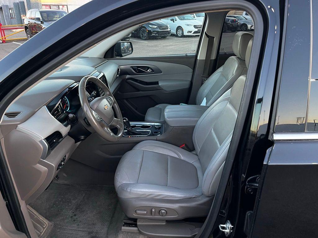 used 2018 Chevrolet Traverse car, priced at $15,477