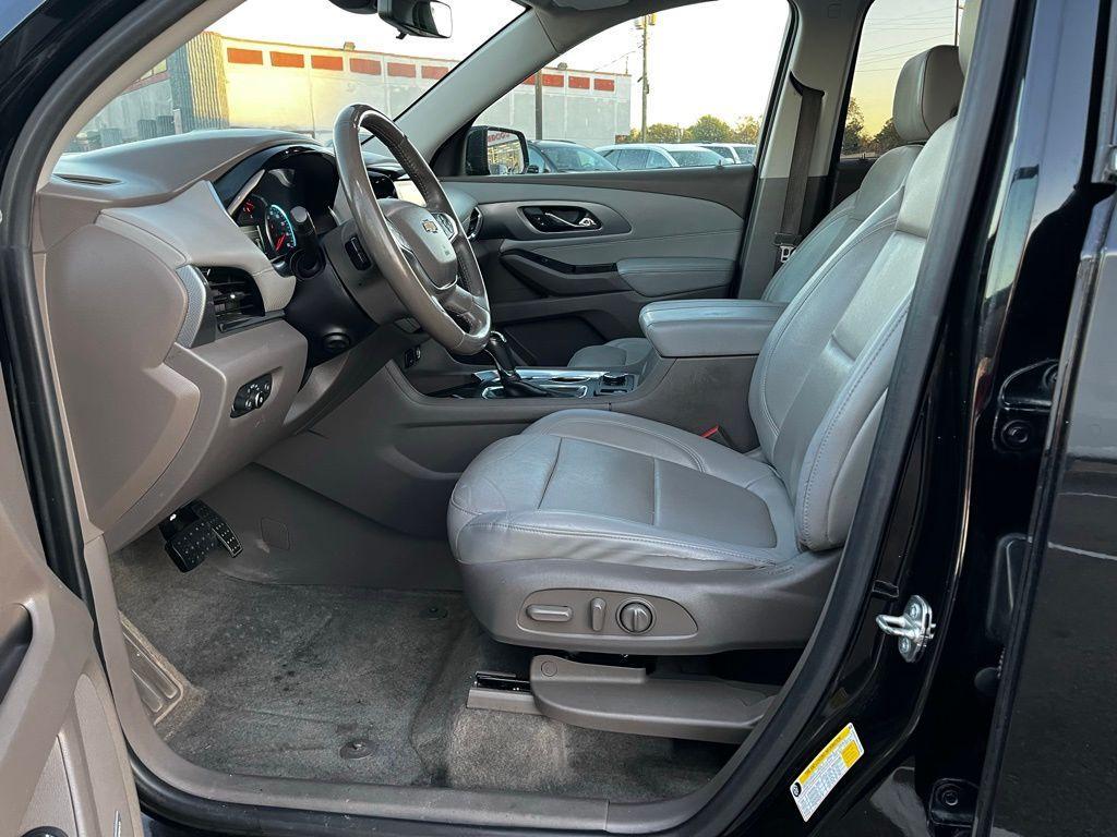 used 2018 Chevrolet Traverse car, priced at $15,477