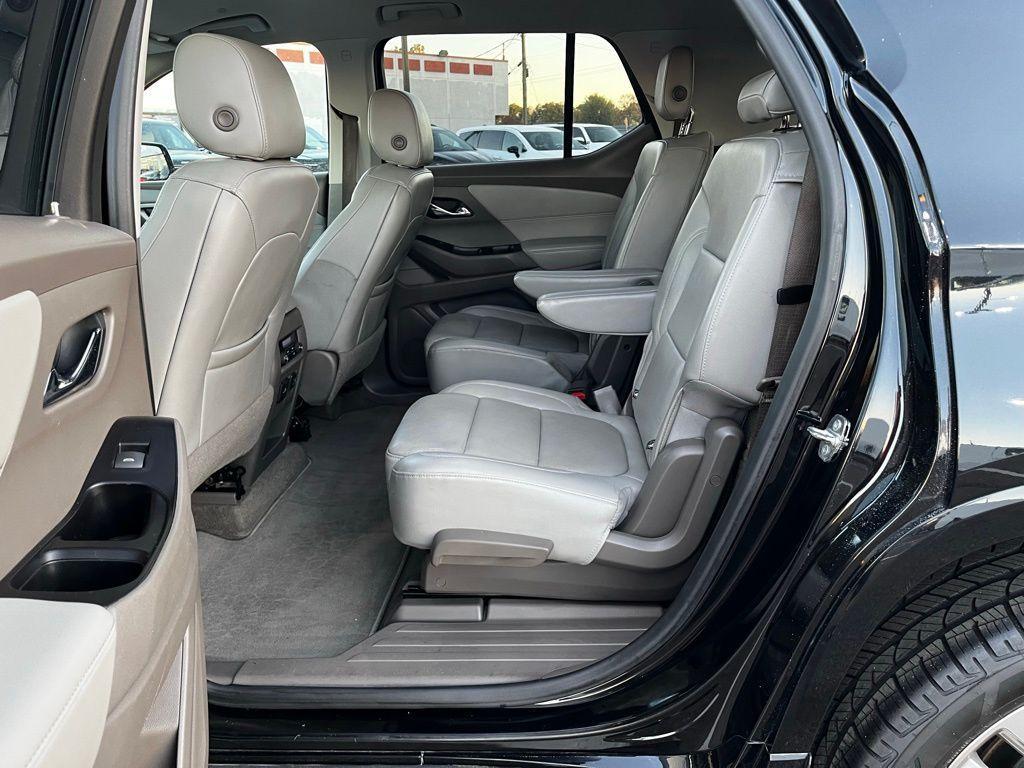used 2018 Chevrolet Traverse car, priced at $15,477