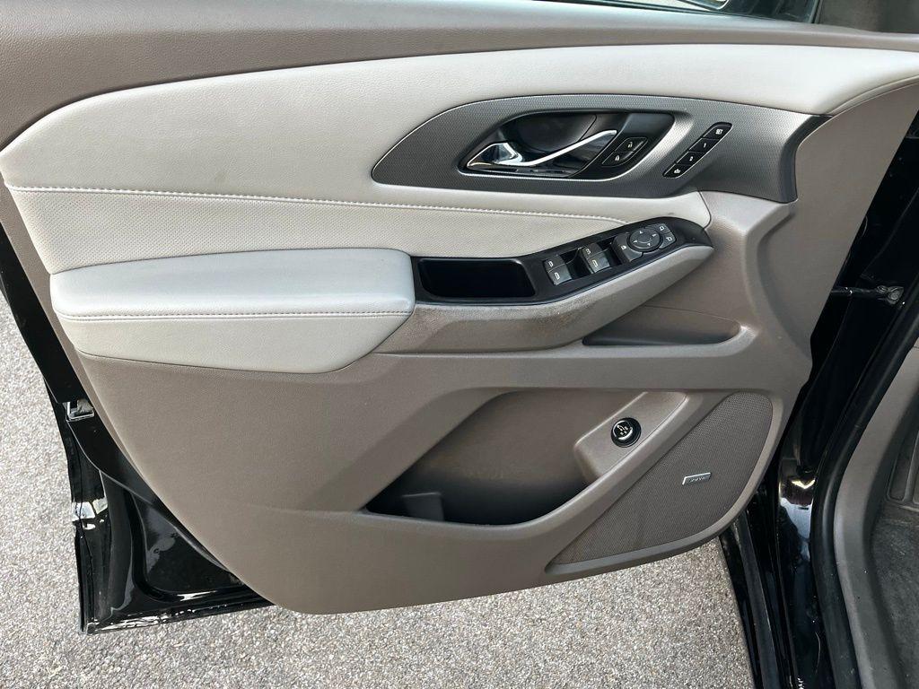 used 2018 Chevrolet Traverse car, priced at $15,477