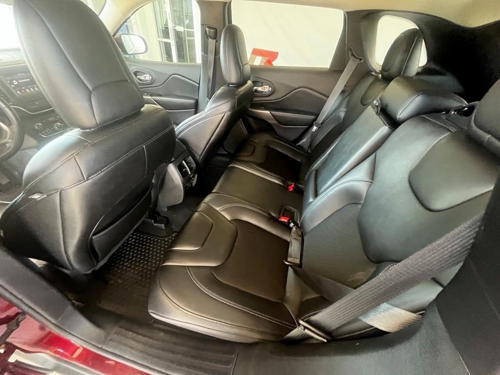 used 2019 Jeep Cherokee car, priced at $18,671