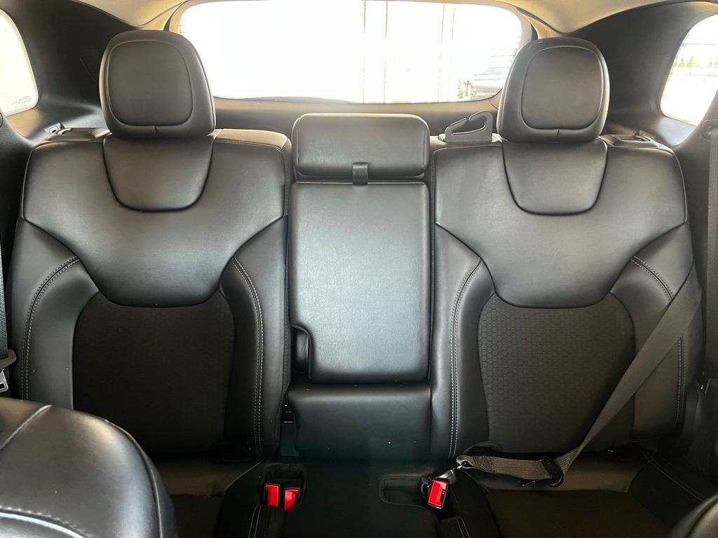 used 2019 Jeep Cherokee car, priced at $18,671
