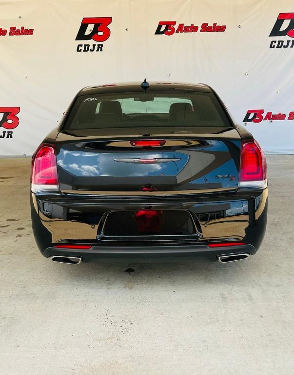 used 2021 Chrysler 300 car, priced at $25,230