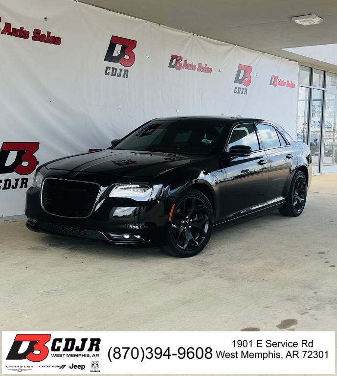 used 2021 Chrysler 300 car, priced at $25,230