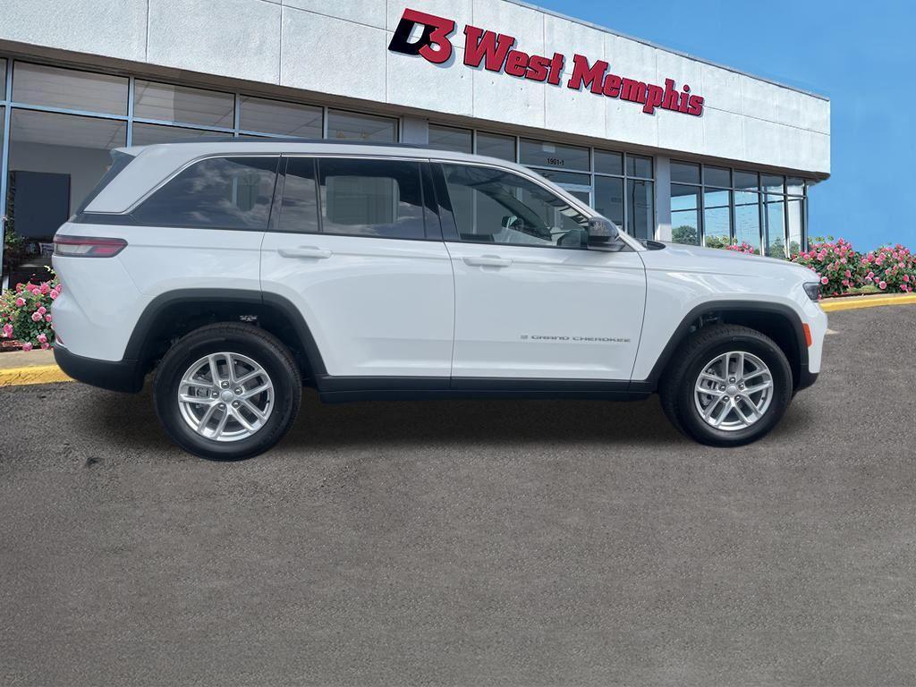 new 2025 Jeep Grand Cherokee car, priced at $37,832