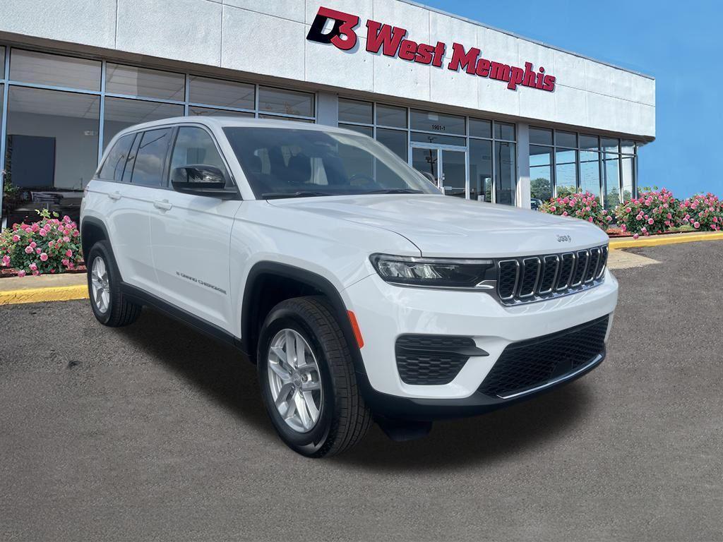 new 2025 Jeep Grand Cherokee car, priced at $37,832