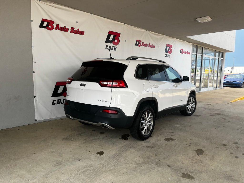 used 2018 Jeep Cherokee car, priced at $17,566