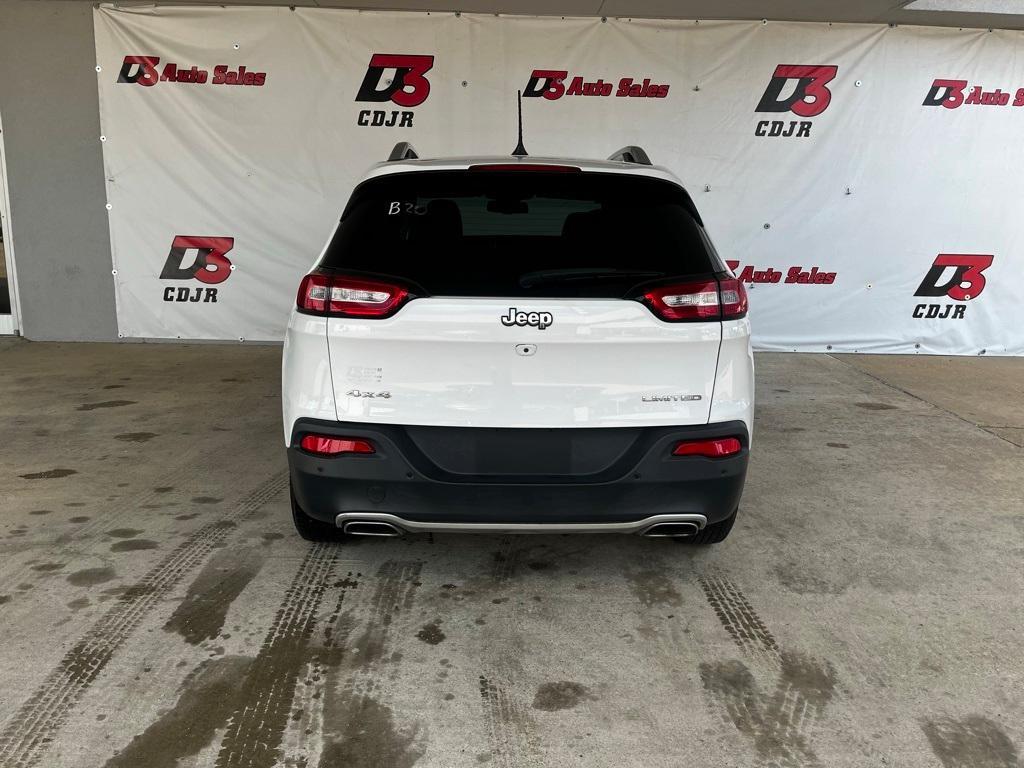 used 2018 Jeep Cherokee car, priced at $18,048