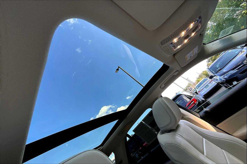 used 2022 Mercedes-Benz GLE 350 car, priced at $43,981
