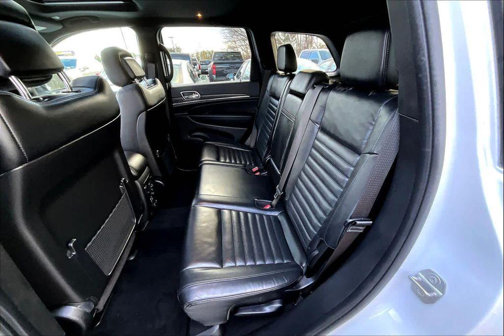 used 2021 Jeep Grand Cherokee car, priced at $26,892