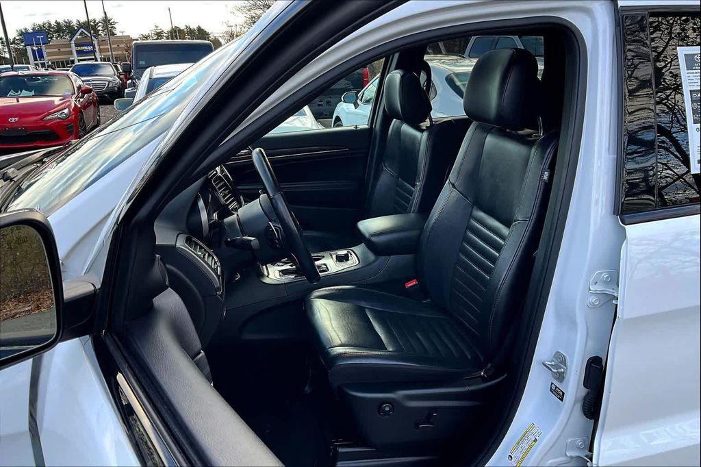 used 2021 Jeep Grand Cherokee car, priced at $26,892