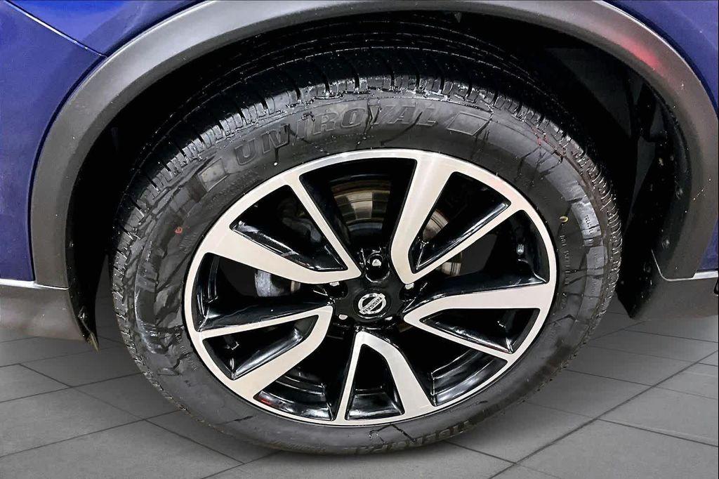 used 2019 Nissan Rogue car, priced at $14,892