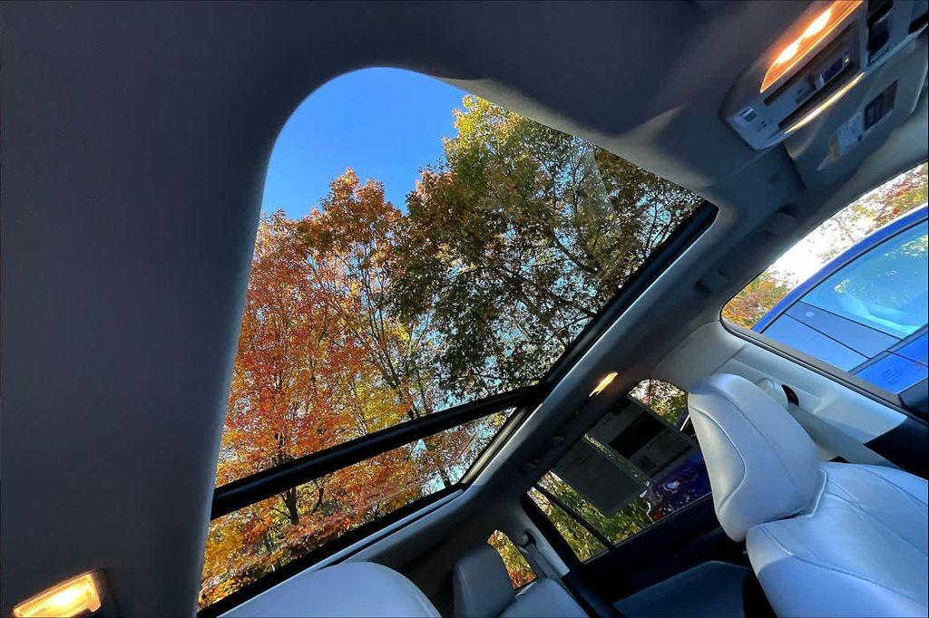 used 2020 Toyota Highlander car, priced at $31,981
