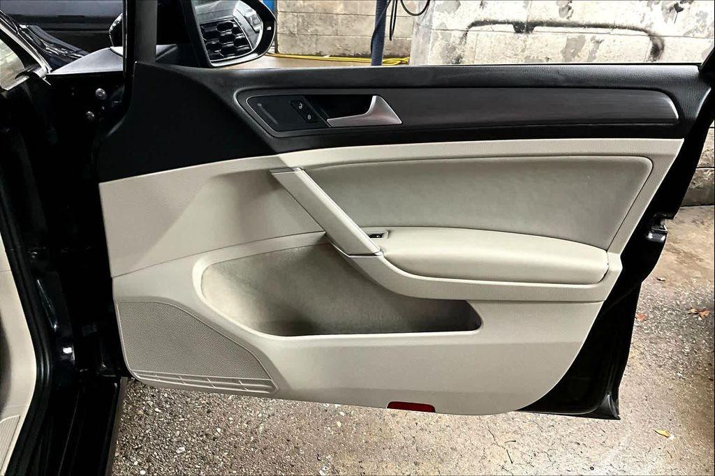 used 2019 Volkswagen Golf SportWagen car, priced at $15,491