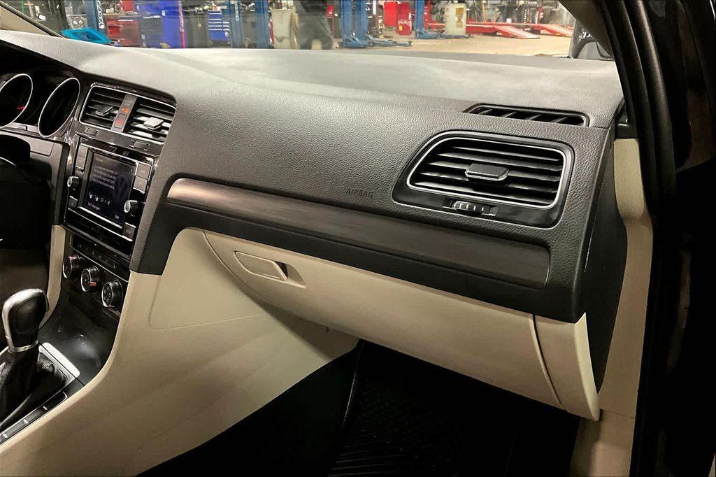 used 2019 Volkswagen Golf SportWagen car, priced at $15,491