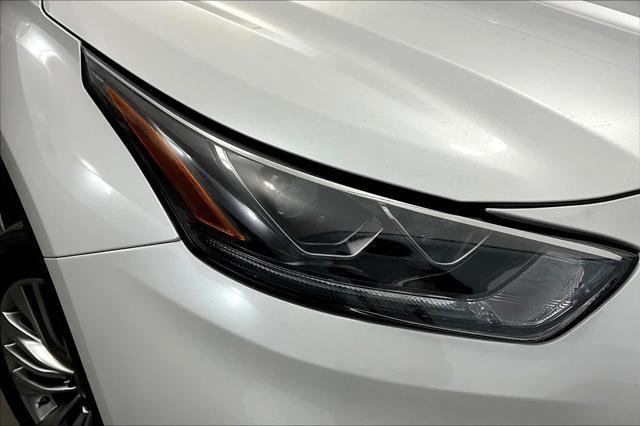 used 2024 Toyota Highlander car, priced at $49,981