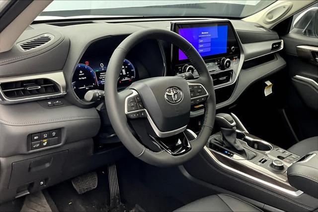 used 2024 Toyota Highlander car, priced at $49,981