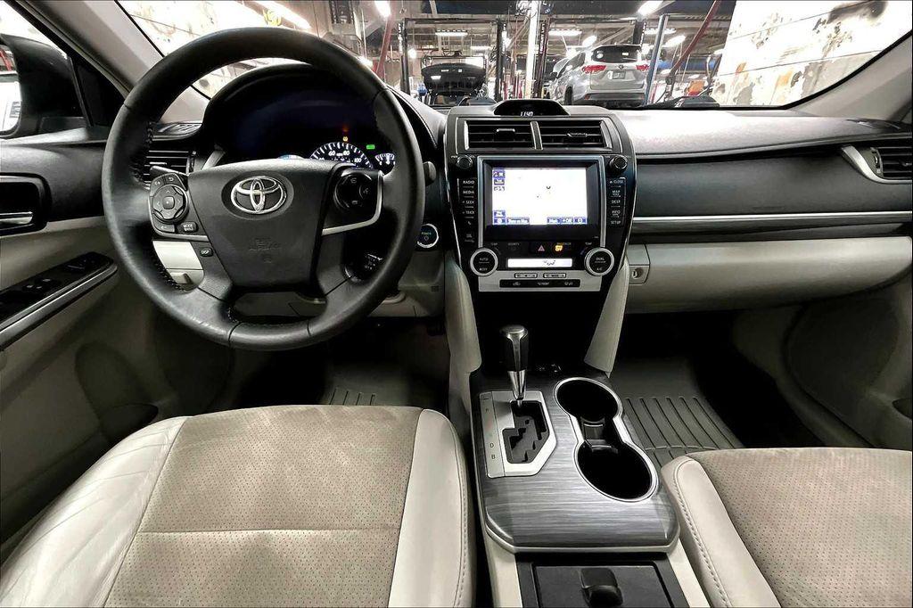 used 2012 Toyota Camry Hybrid car, priced at $10,492