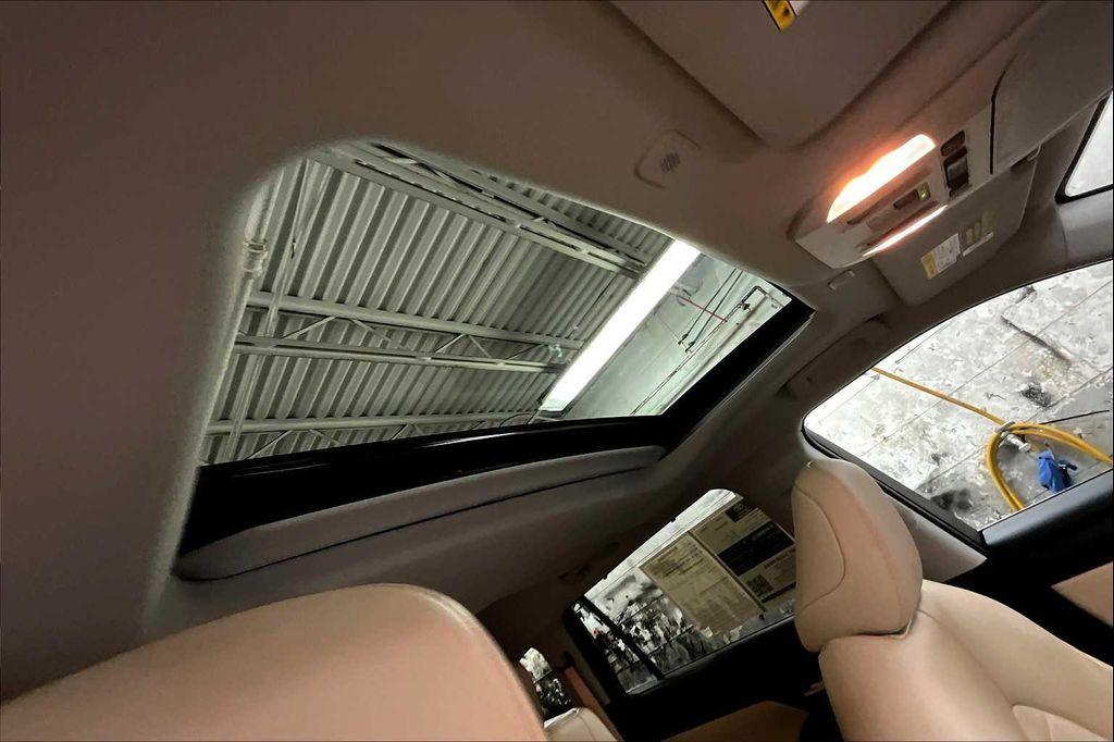 used 2024 Toyota Highlander car, priced at $39,892