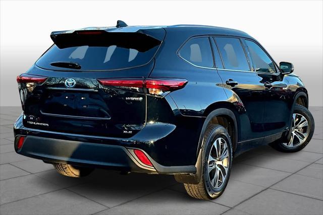 used 2021 Toyota Highlander Hybrid car, priced at $38,981