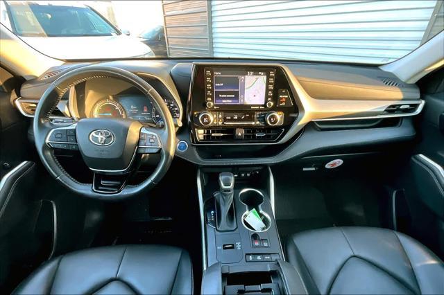 used 2021 Toyota Highlander Hybrid car, priced at $38,981