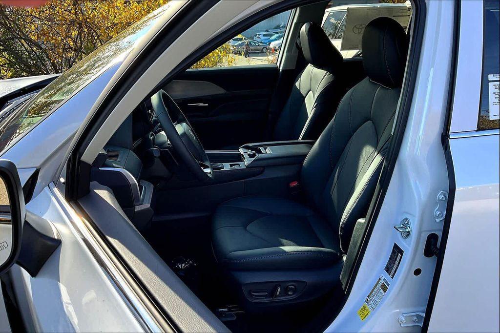 new 2026 Toyota Grand Highlander car, priced at $59,433