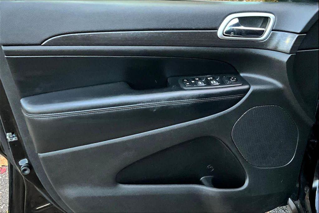 used 2018 Jeep Grand Cherokee car, priced at $13,981