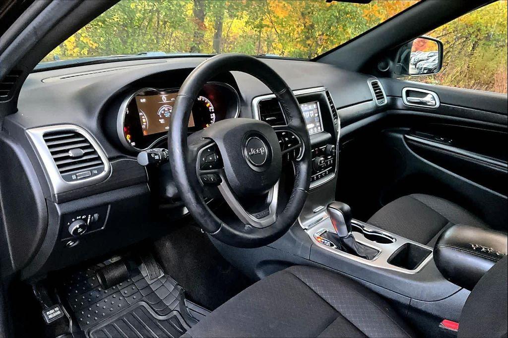 used 2018 Jeep Grand Cherokee car, priced at $13,981