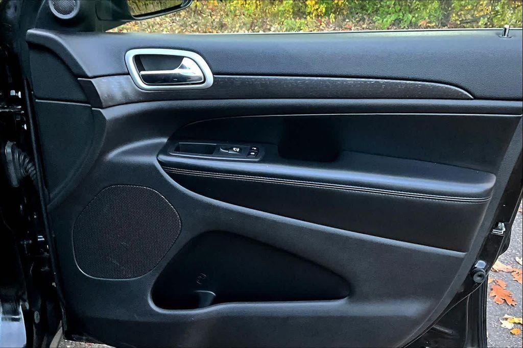 used 2018 Jeep Grand Cherokee car, priced at $13,981