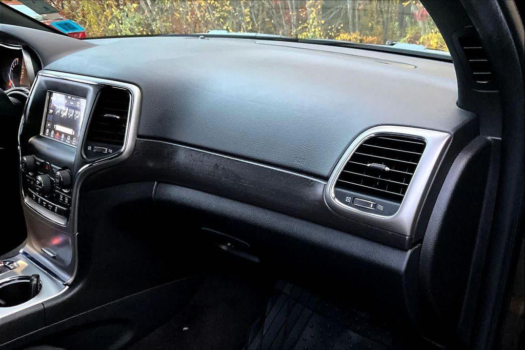 used 2018 Jeep Grand Cherokee car, priced at $13,981