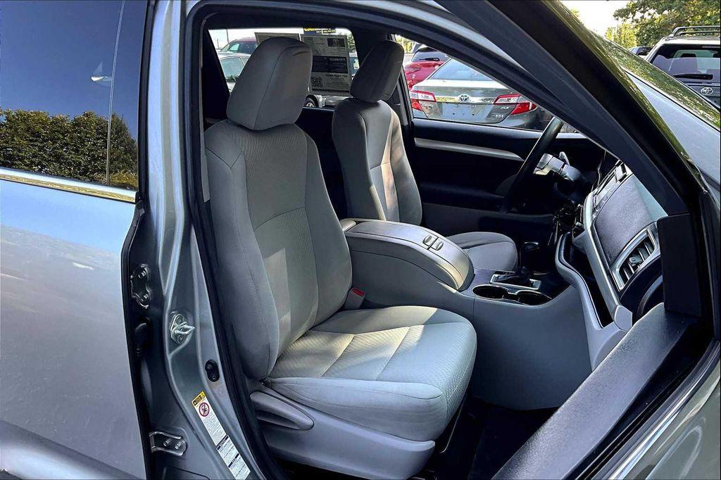 used 2018 Toyota Highlander car, priced at $19,892
