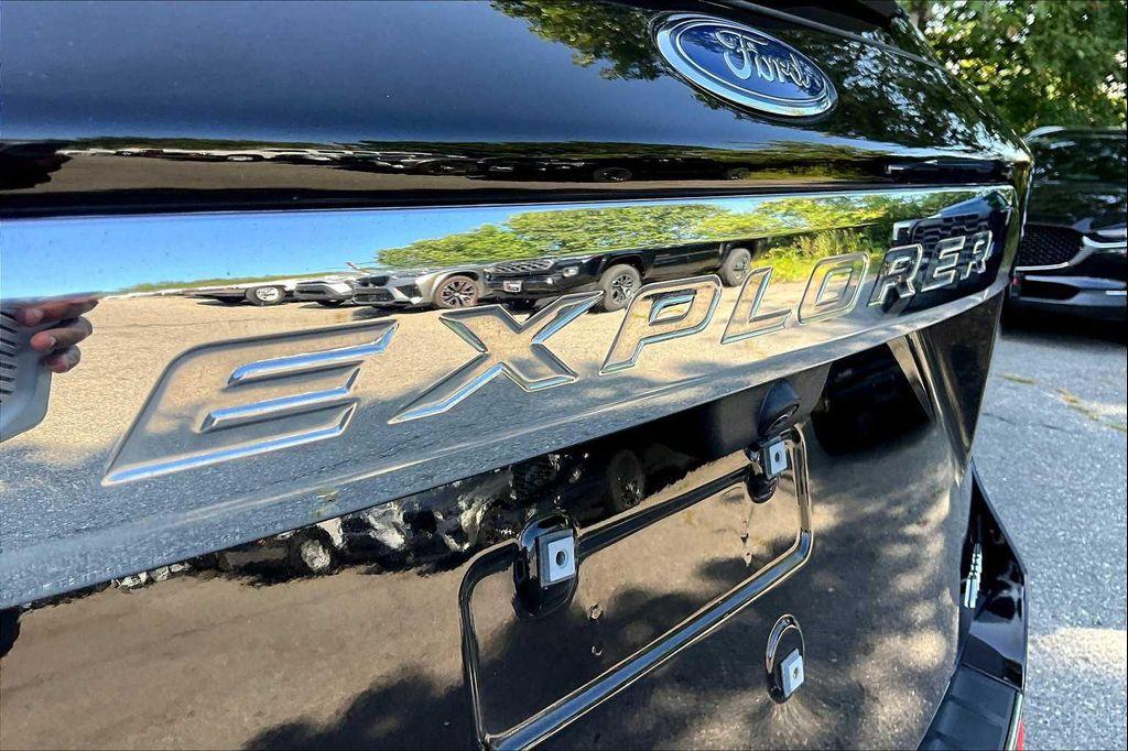 used 2022 Ford Explorer car, priced at $39,222