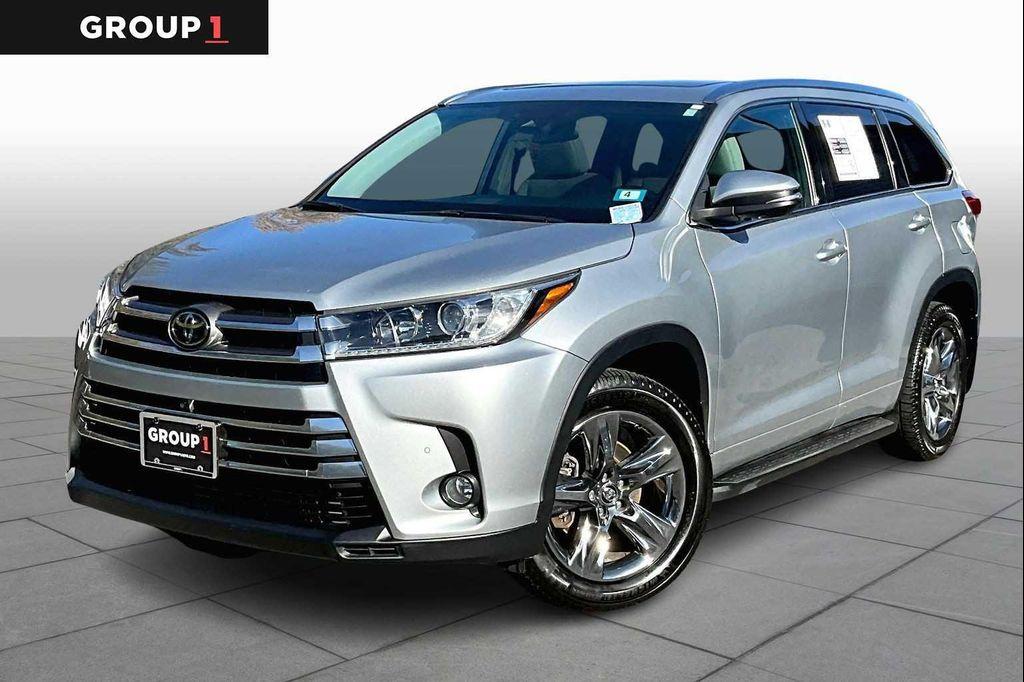 used 2018 Toyota Highlander car, priced at $27,491