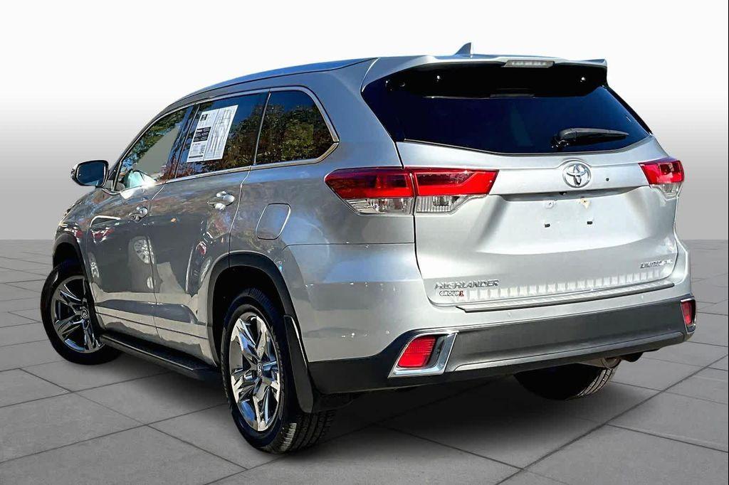used 2018 Toyota Highlander car, priced at $27,491