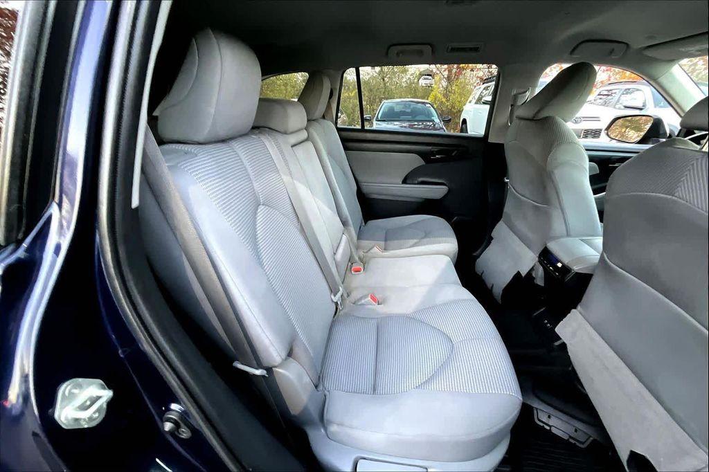 used 2020 Toyota Highlander car, priced at $24,492