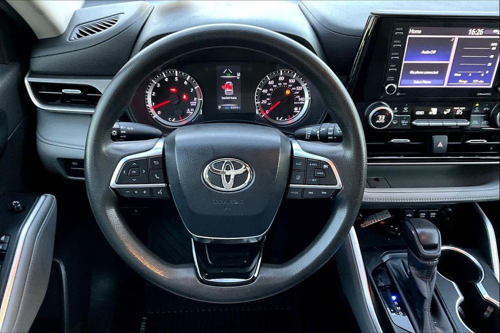 used 2020 Toyota Highlander car, priced at $24,492