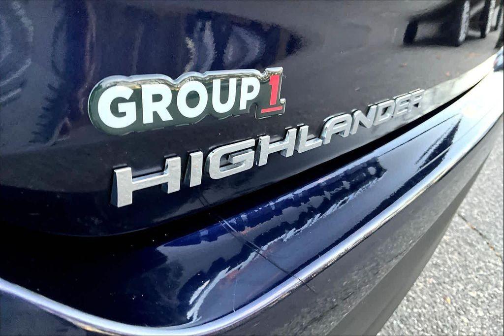 used 2020 Toyota Highlander car, priced at $24,492