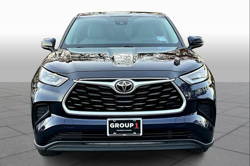 used 2020 Toyota Highlander car, priced at $24,492