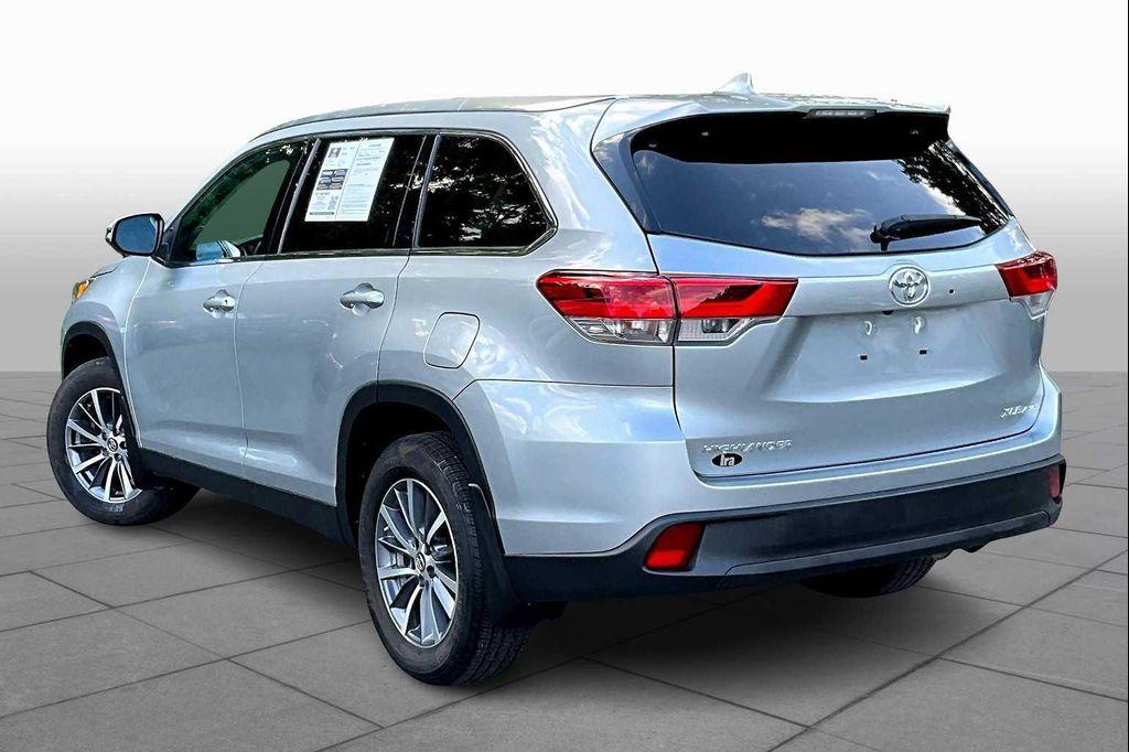 used 2019 Toyota Highlander car, priced at $32,822