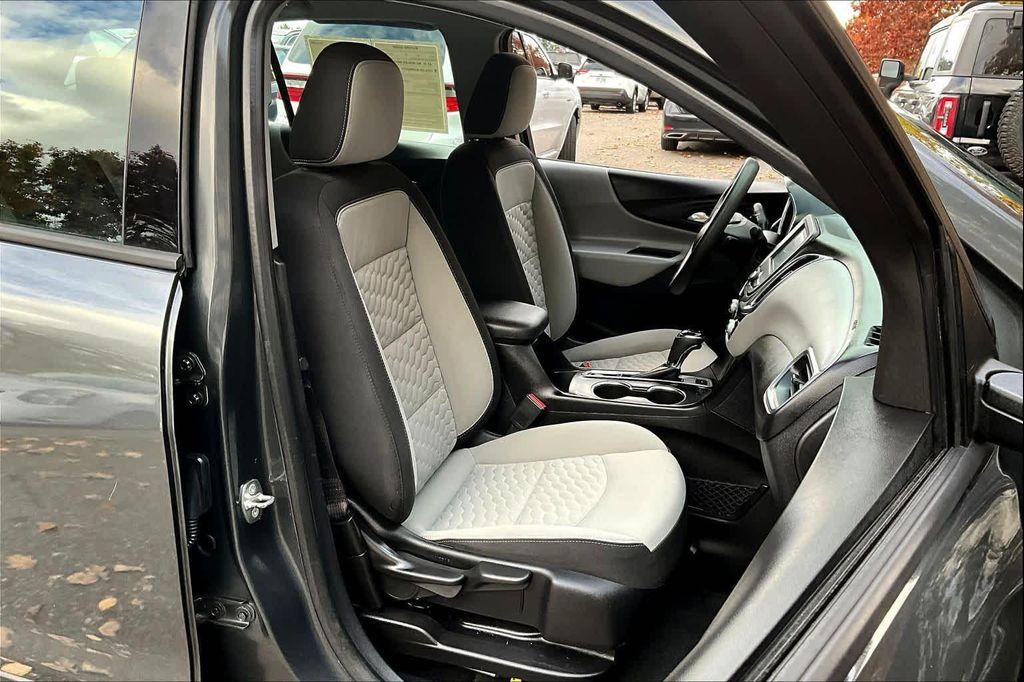 used 2018 Chevrolet Equinox car, priced at $11,491