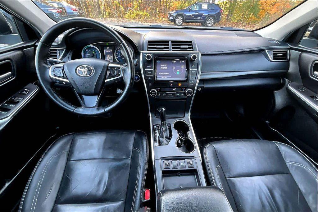 used 2017 Toyota Camry Hybrid car, priced at $13,492
