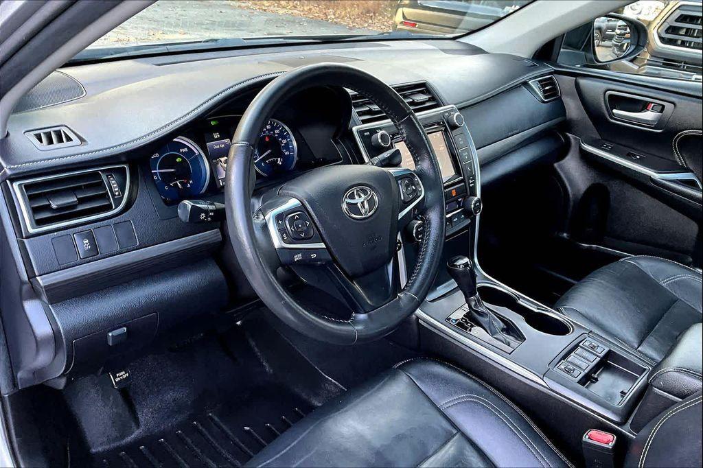 used 2017 Toyota Camry Hybrid car, priced at $13,492