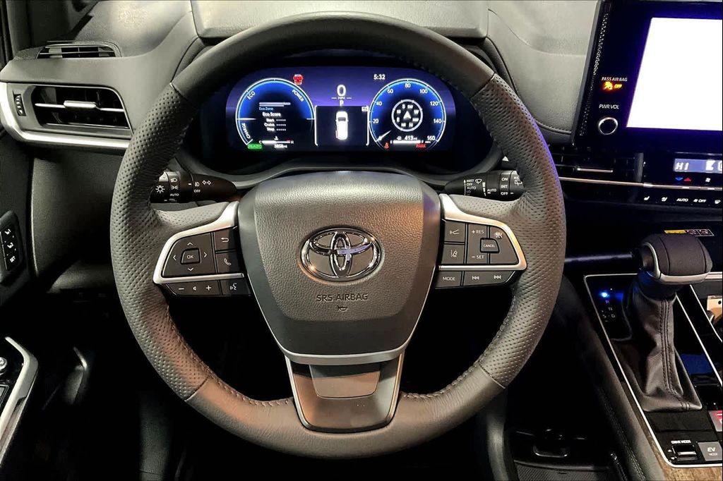 used 2025 Toyota Sienna car, priced at $61,822