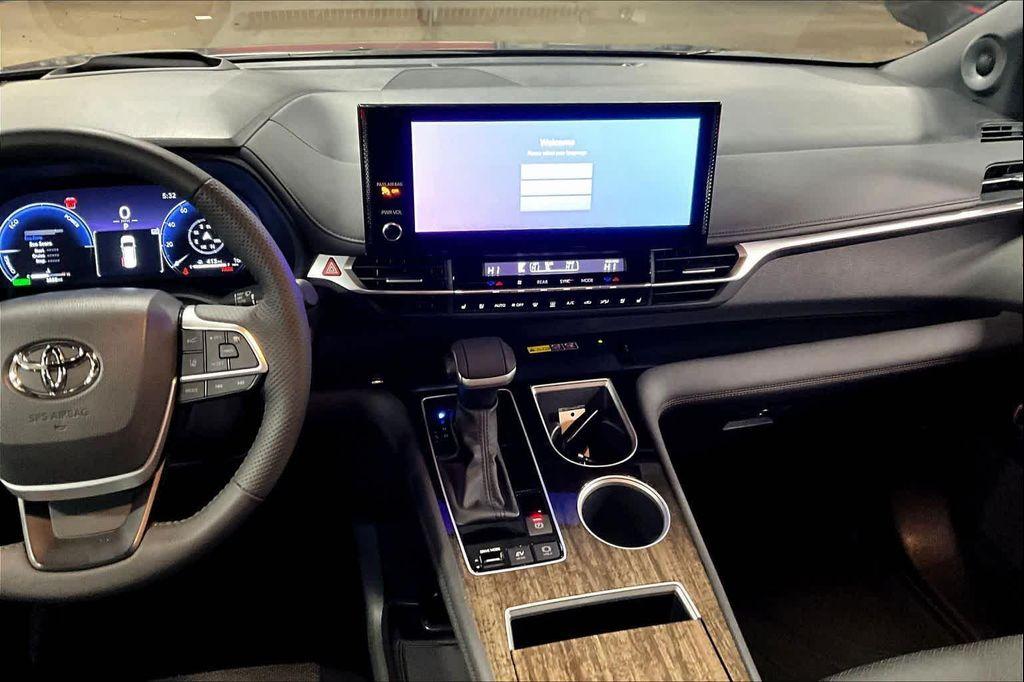 used 2025 Toyota Sienna car, priced at $61,822