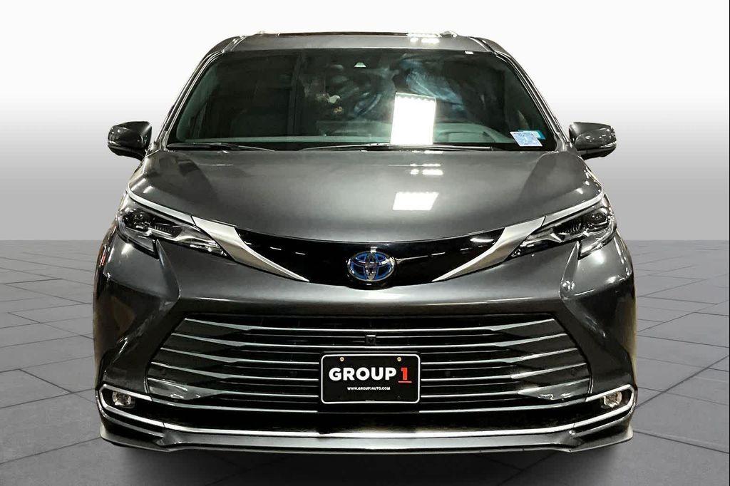used 2025 Toyota Sienna car, priced at $61,822