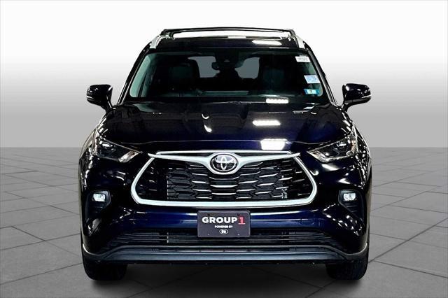 used 2023 Toyota Highlander car, priced at $39,981