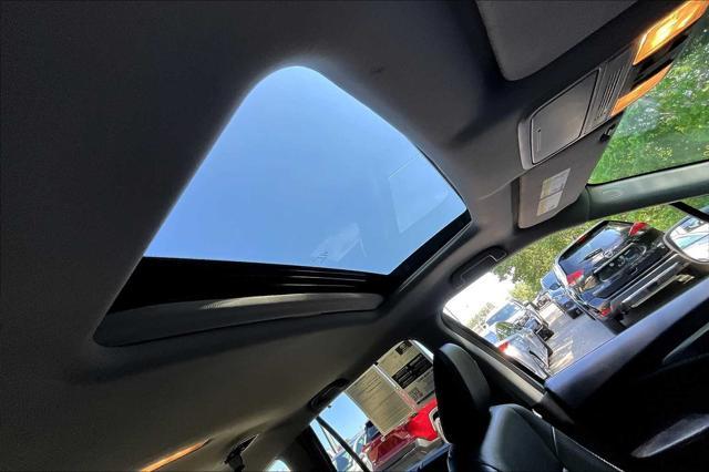 used 2022 Honda Pilot car, priced at $33,808