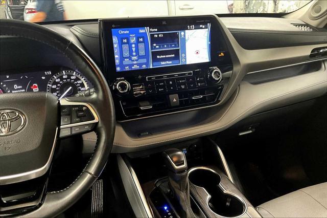 used 2022 Toyota Highlander car, priced at $41,982